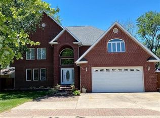 840 S Merriman Rd, Westland, MI 48186