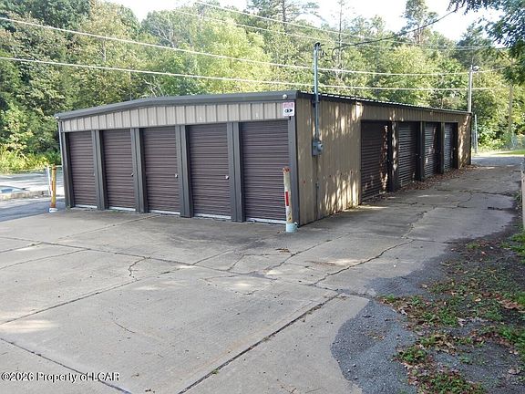 3rd image of 695-701 Main St