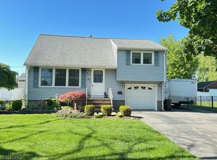 8 Duncan Ave, Pequannock Twp., NJ 07440