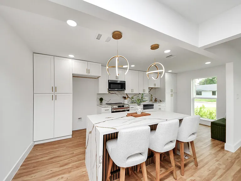 6249 Locke Ln — Photo 22