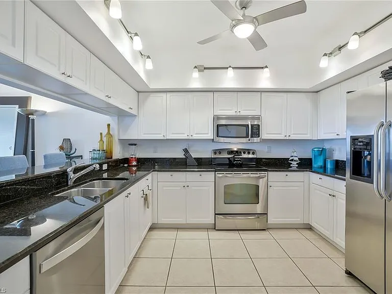 25 Bluebill Ave #1103 — Photo 8