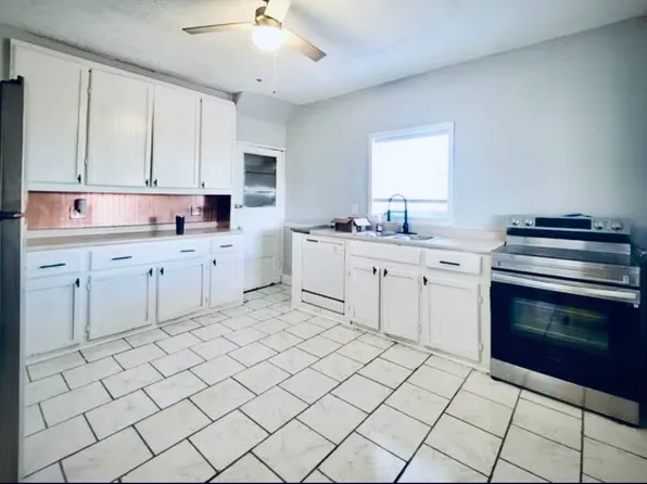 1803 Harlansburg Rd APT 1, New Castle, PA 16101