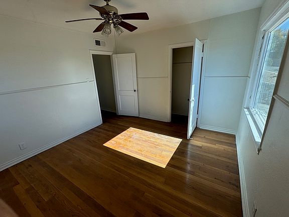 5th image of 711 Kern Dr