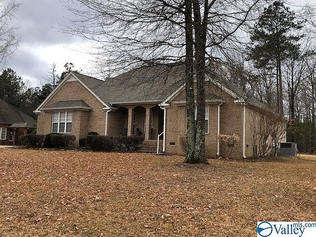 2nd image of 106 Chelsea Ln