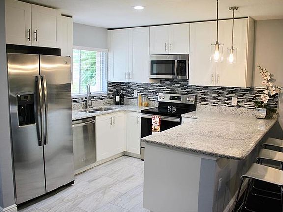 5th image of 10361 Marco Polo Dr