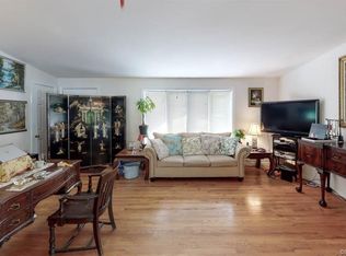 11 Oakview Ln, Westport, CT 06880