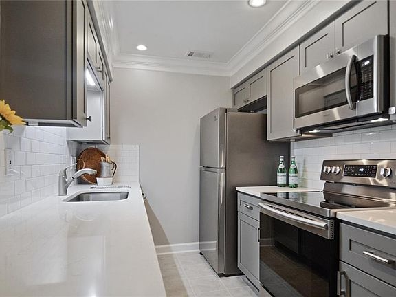 3rd image of 23108 Plantation Dr #108