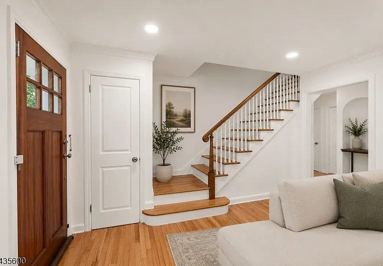400 Hobart Ave — Photo 10