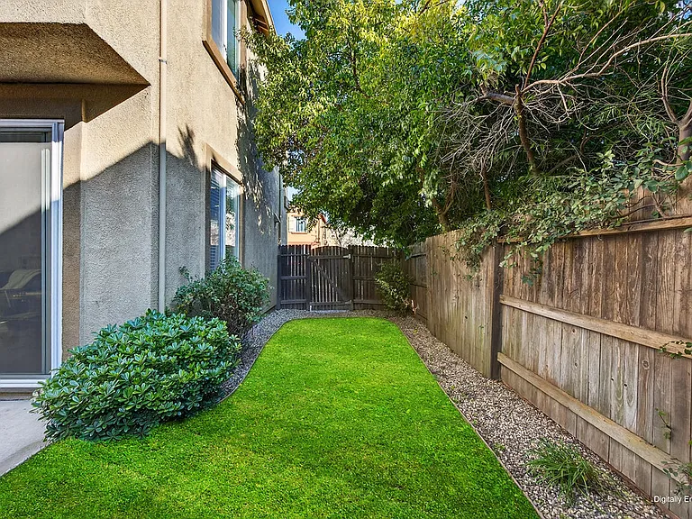 390 Caravaggio Cir — Photo 83