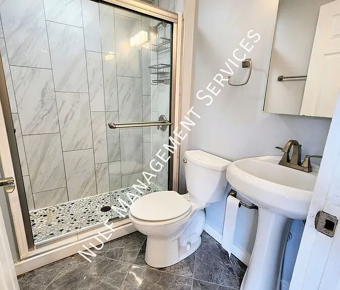 3825 Liberty Ave #2 — Photo 7