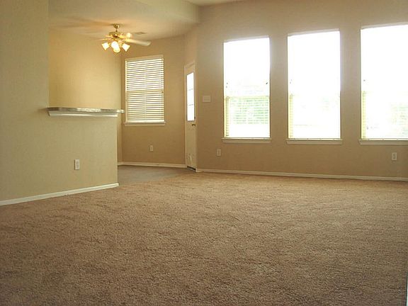 3rd image of 13446 Lake Breeze Ln