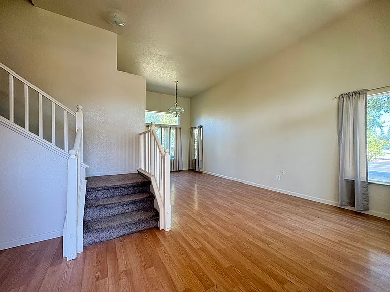 4003 Ews Woods Blvd — Photo 4
