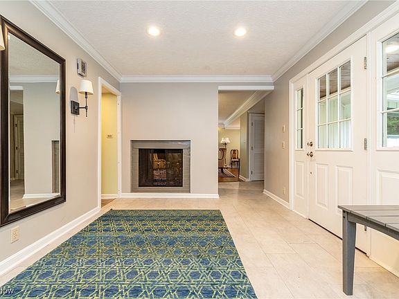 5th image of 160 Murwood Dr
