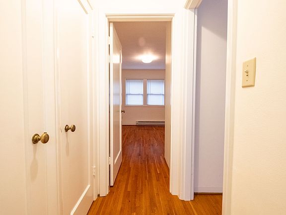2nd image of 2370 NW Pettygrove St #2388