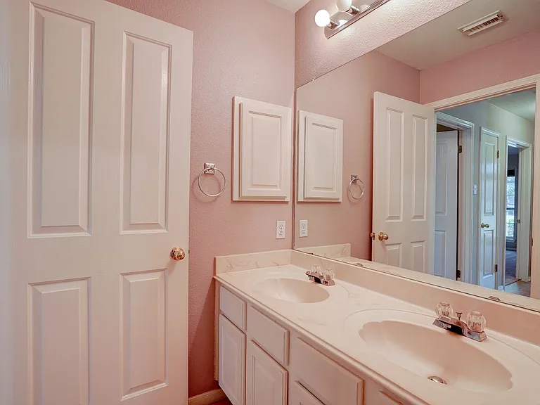 9137 Fainwood Ln — Photo 37