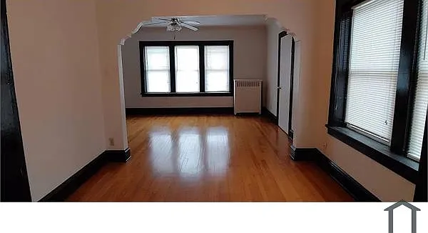 227 E Townsend St — Photo 11