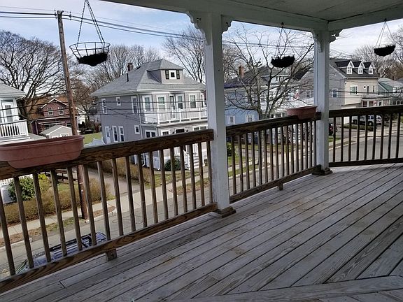 4th image of 96 W Elm Ave