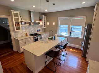 11 Wayne St APT 2, Dorchester, MA 02121