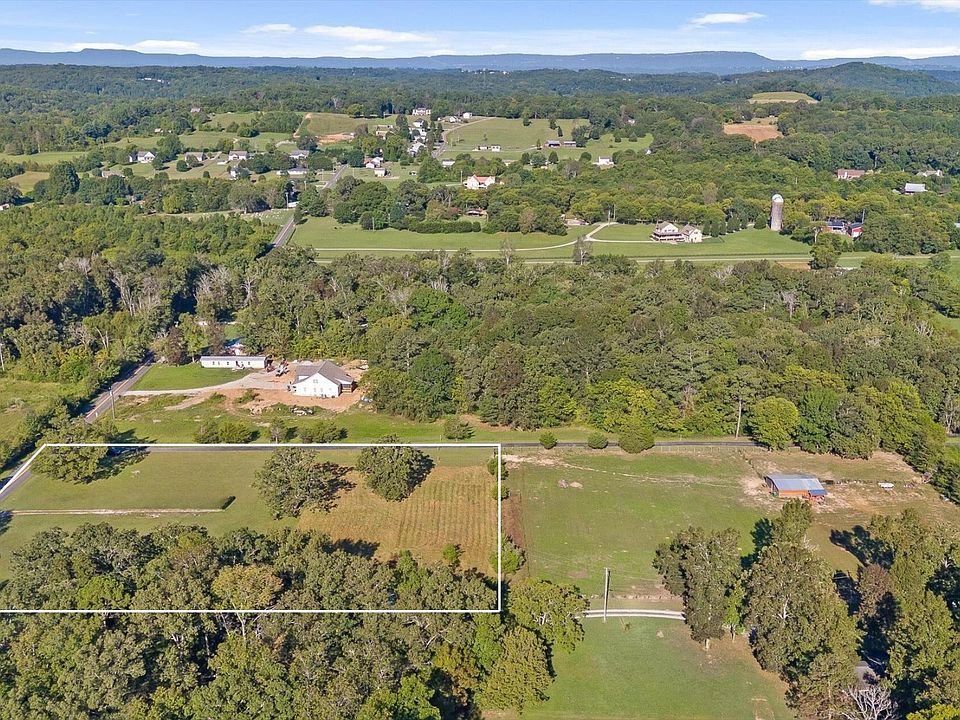 1st image of 1370 Saunders Rd