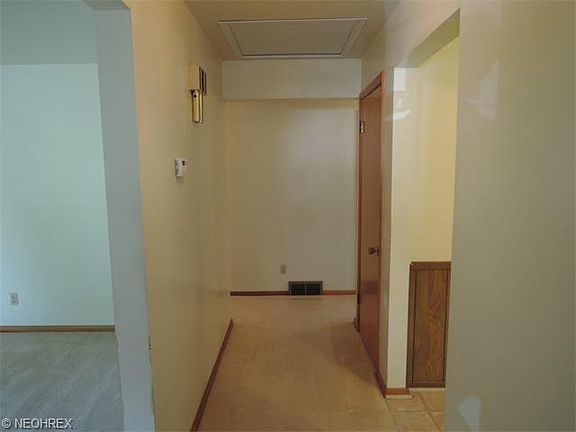3rd image of 1624 Hazelwood Dr