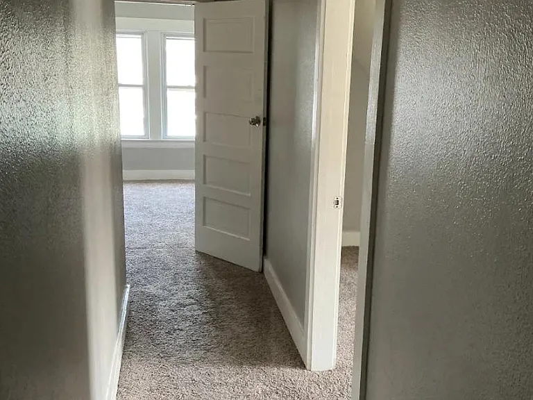 Unit Photo