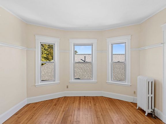 4th image of 49-51 Magnus Ave #3