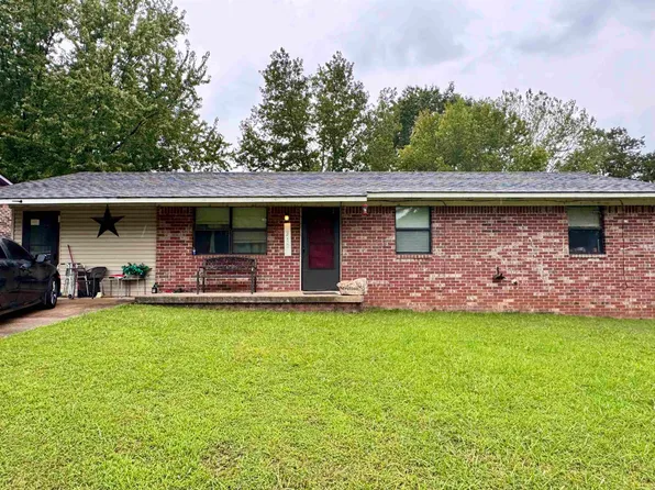 310 S 29th St, Ozark, AR 72949