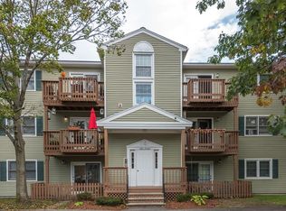 371 Aiken Ave APT 9, Lowell, MA 01850