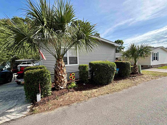 2nd image of 1844 Sunrise Dr.