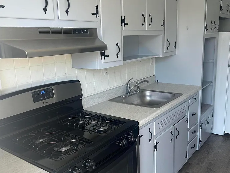 1109 Lincoln Ct #4 — Photo 7