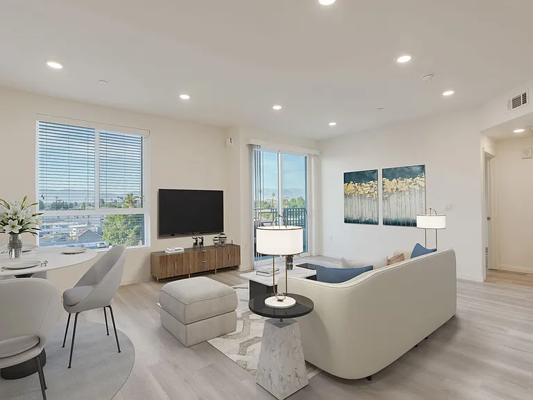 V on Victory Apartments — Photo 16