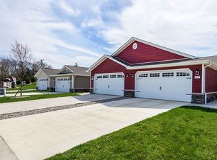 4035 Ridgewood Rd, Akron, OH 44321