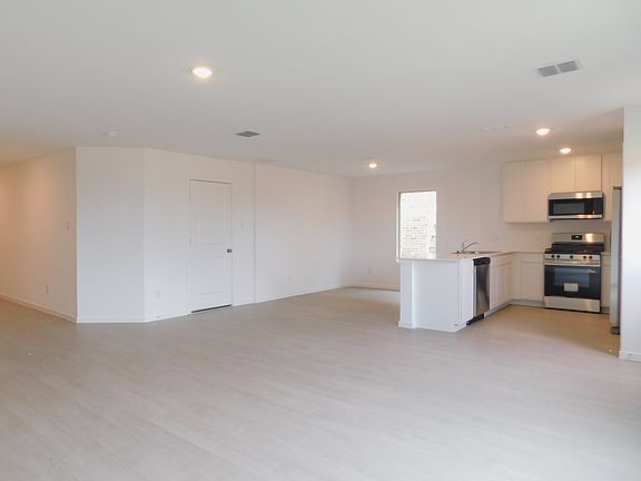 5th image of 4204 Apollo Bay Ave