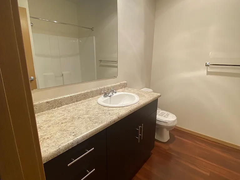 The Sinclair Apartments — Photo 40