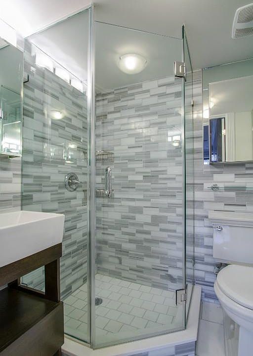 2nd image of 350 W 21st St #X6b