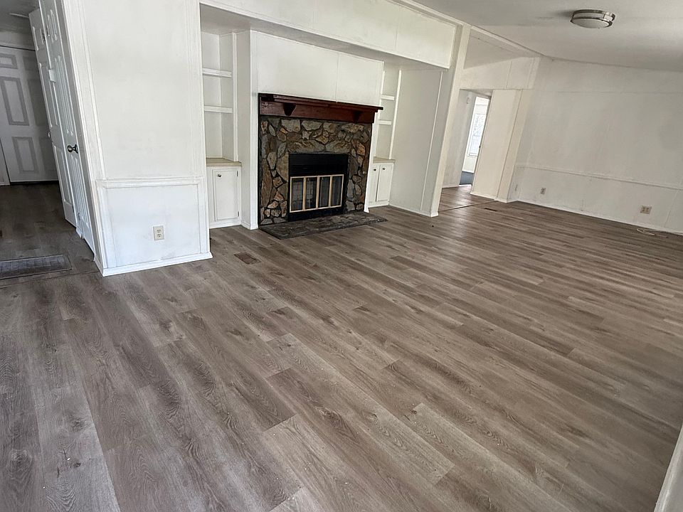 1st image of 6122 Virgil Ln