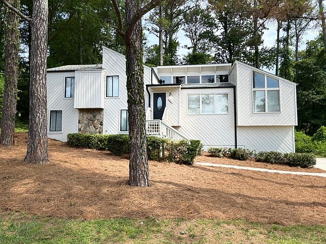 1st image of 3941 Kensington Dr