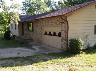 22108 Hunter Rd, Saint Robert, MO 65584