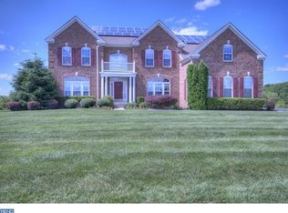 4 Longwood Ln, Columbus, NJ 08022