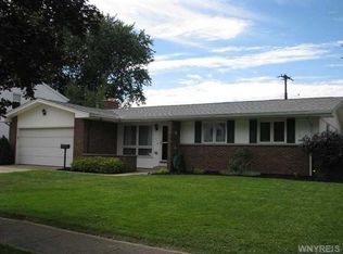 164 Meadow Run, Hamburg, NY 14075