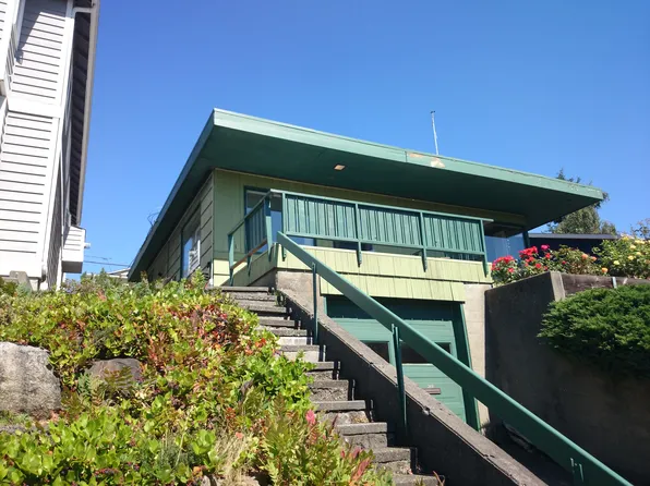 4121 Fauntleroy Way SW, Seattle, WA 98126