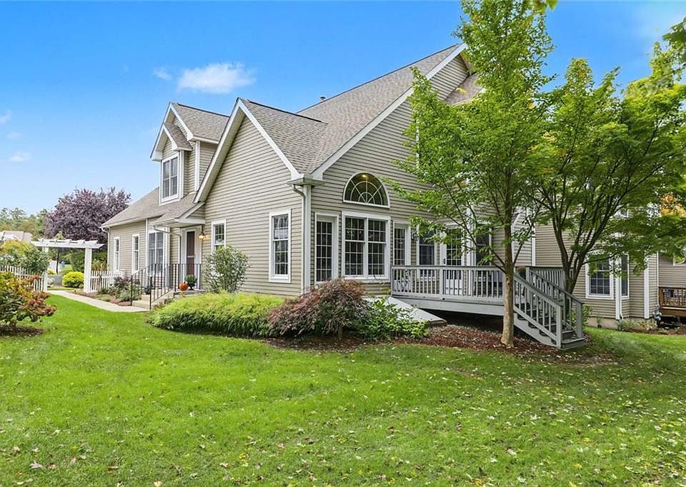 1st image of 14 Seal Island Rd #14