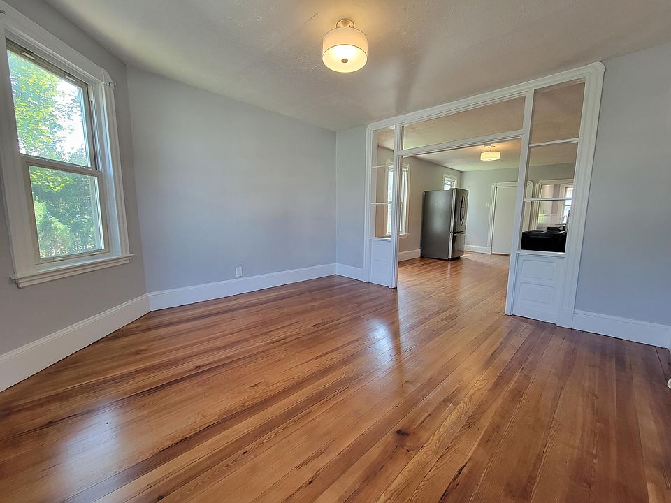 25 Newbury Ave APT 1, Fairhaven, MA 02719 Zillow
