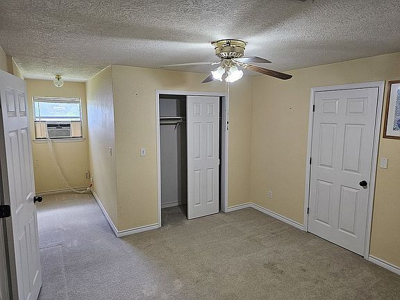 3rd image of 107 Lakewood Dr