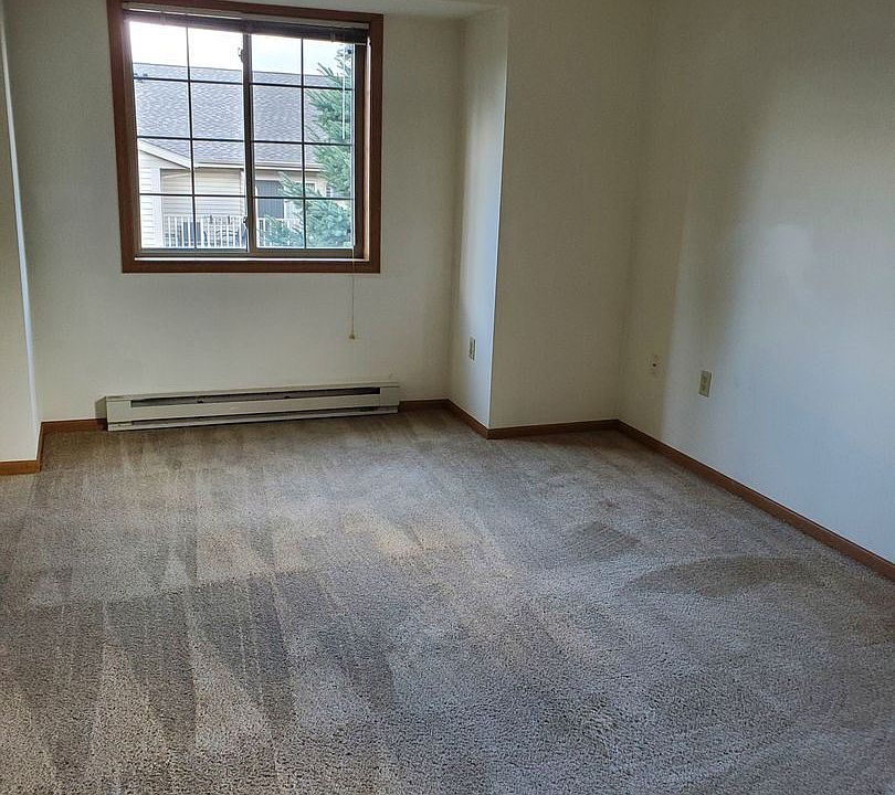 630 Creek 630 Creek Rd West Bend WI Zillow