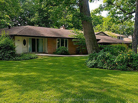 2nd image of 44 Colquhoun Cres