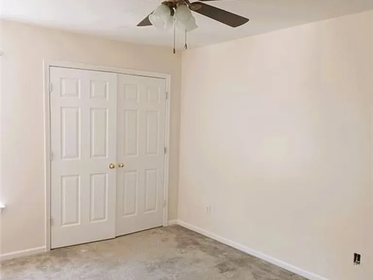 2229 Bizzone Cir — Photo 7