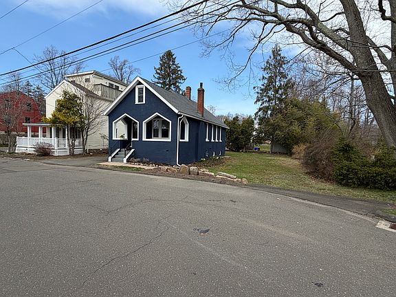 2nd image of 5 Westwood Rd
