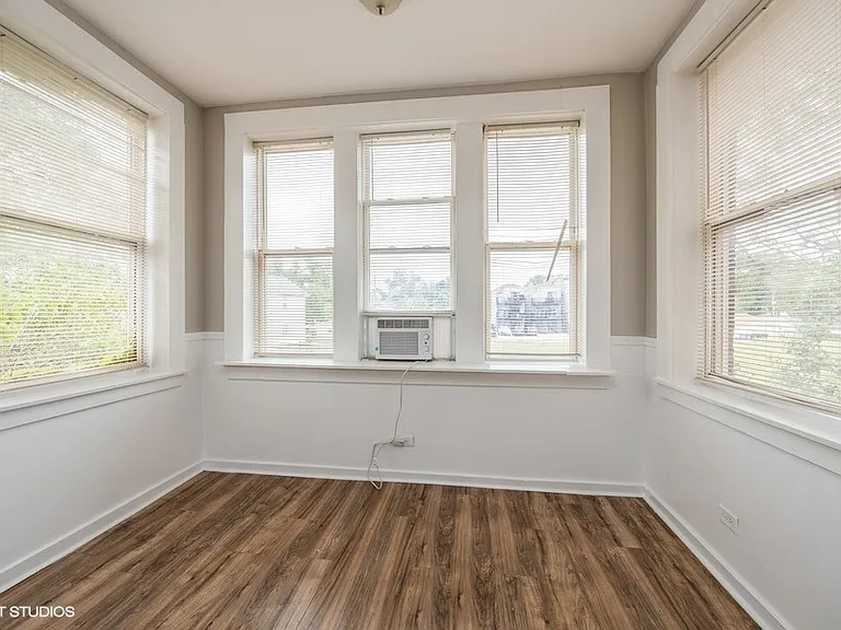 1340 S Kedvale Ave #2 — Photo 4
