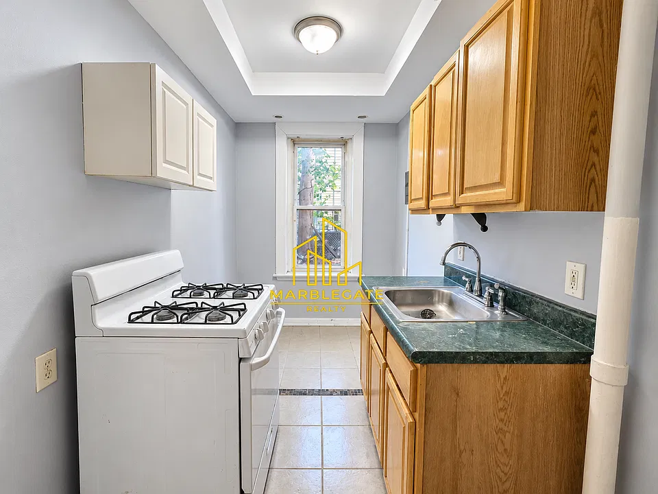 373-374 Fairmount Ave #222
